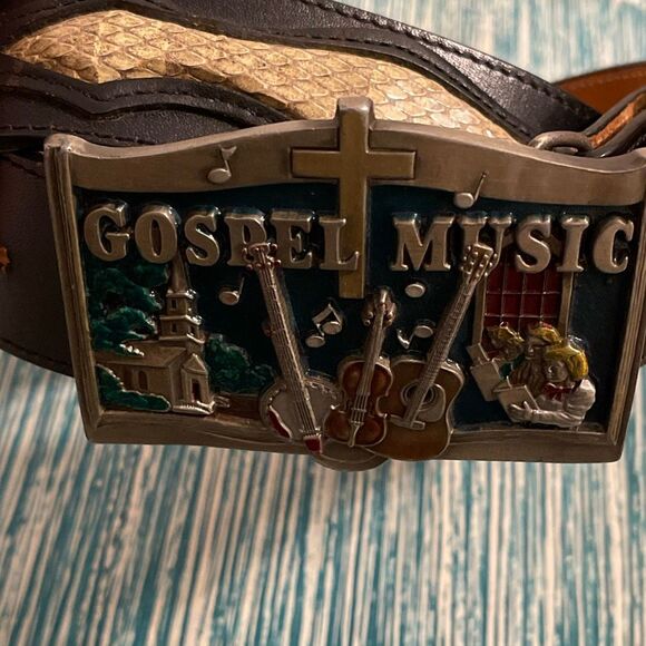 Silver Creek Collection Leather/Snake Skin Silver Buckle Belt - Picture 1 of 16